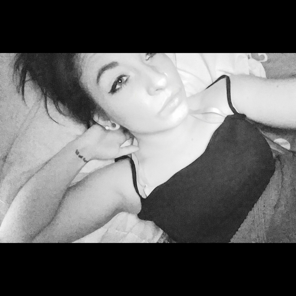 Meet your Posher, Allexis